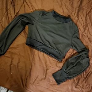 Black cropped lightweight sweater